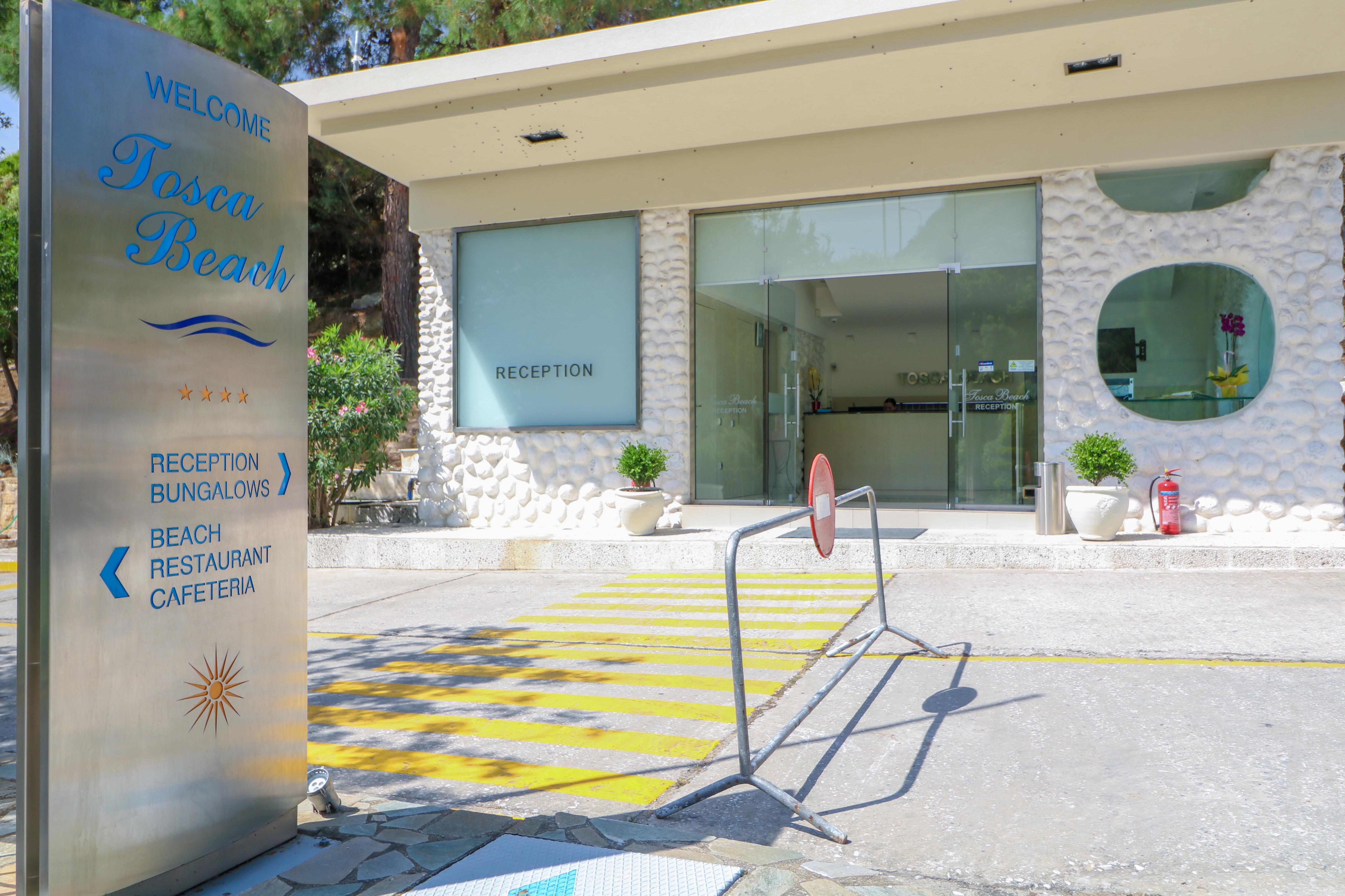 Tosca Beach Hotel Palaiontsiflikion Exterior photo