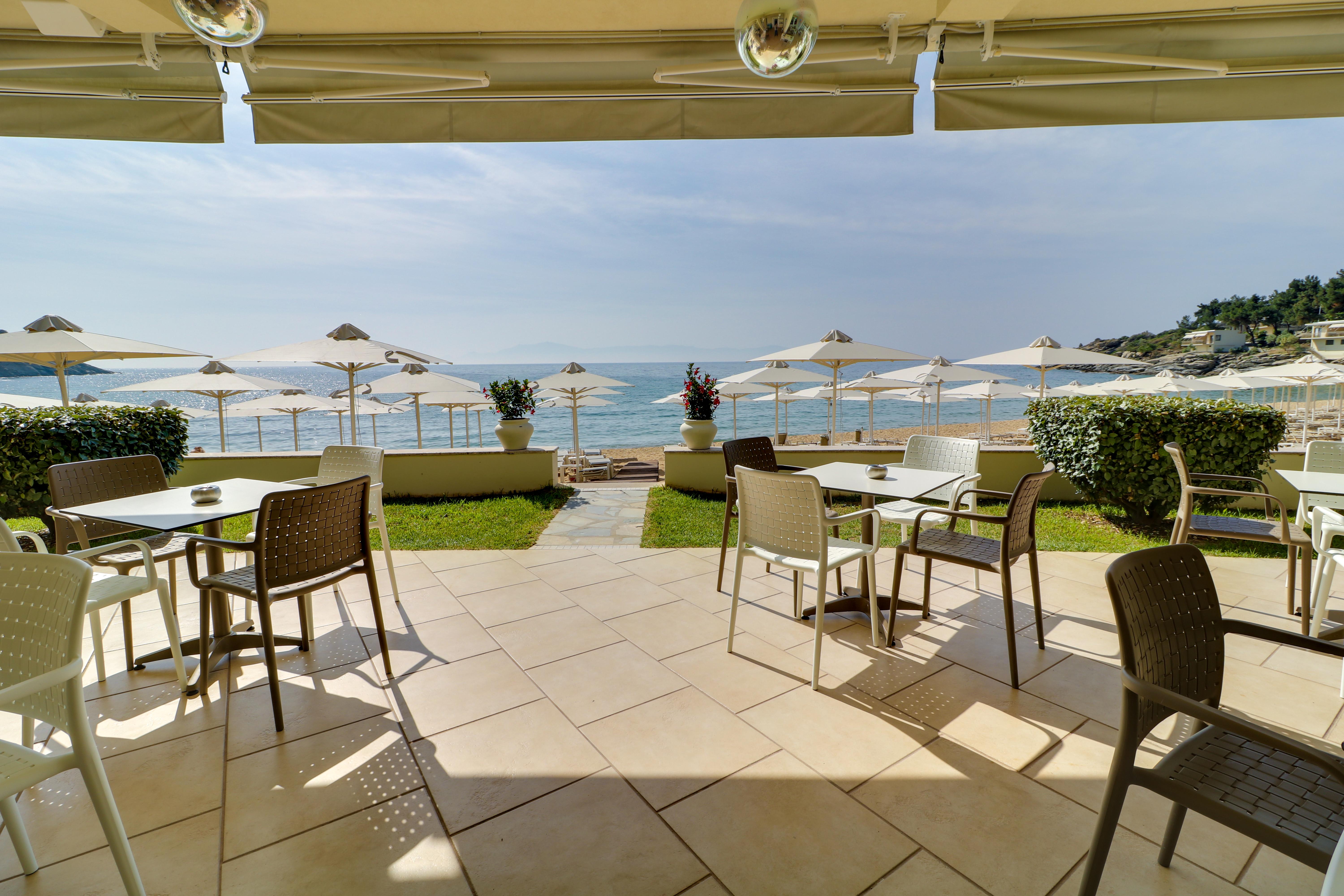 Tosca Beach Hotel Palaiontsiflikion Exterior photo