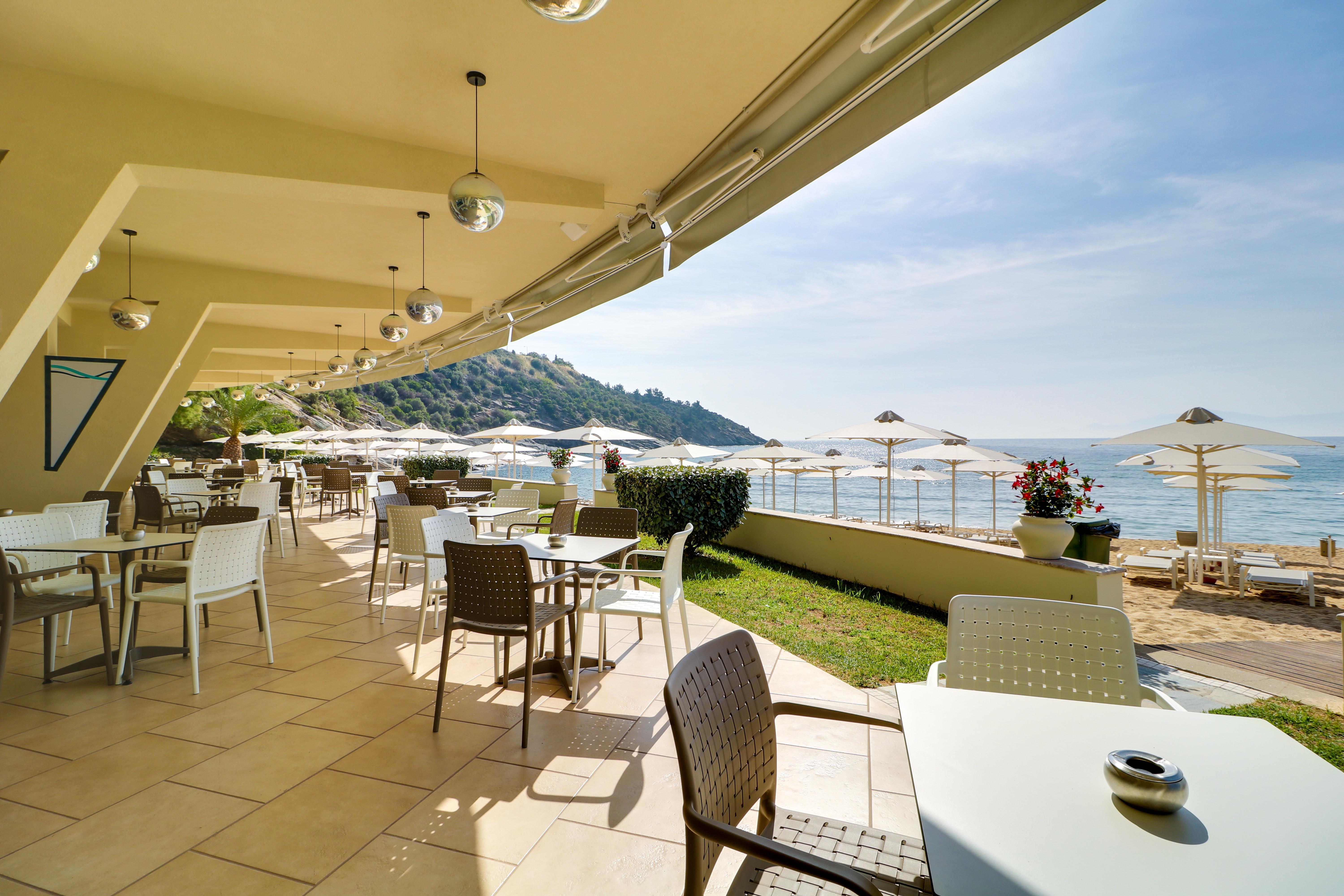Tosca Beach Hotel Palaiontsiflikion Exterior photo