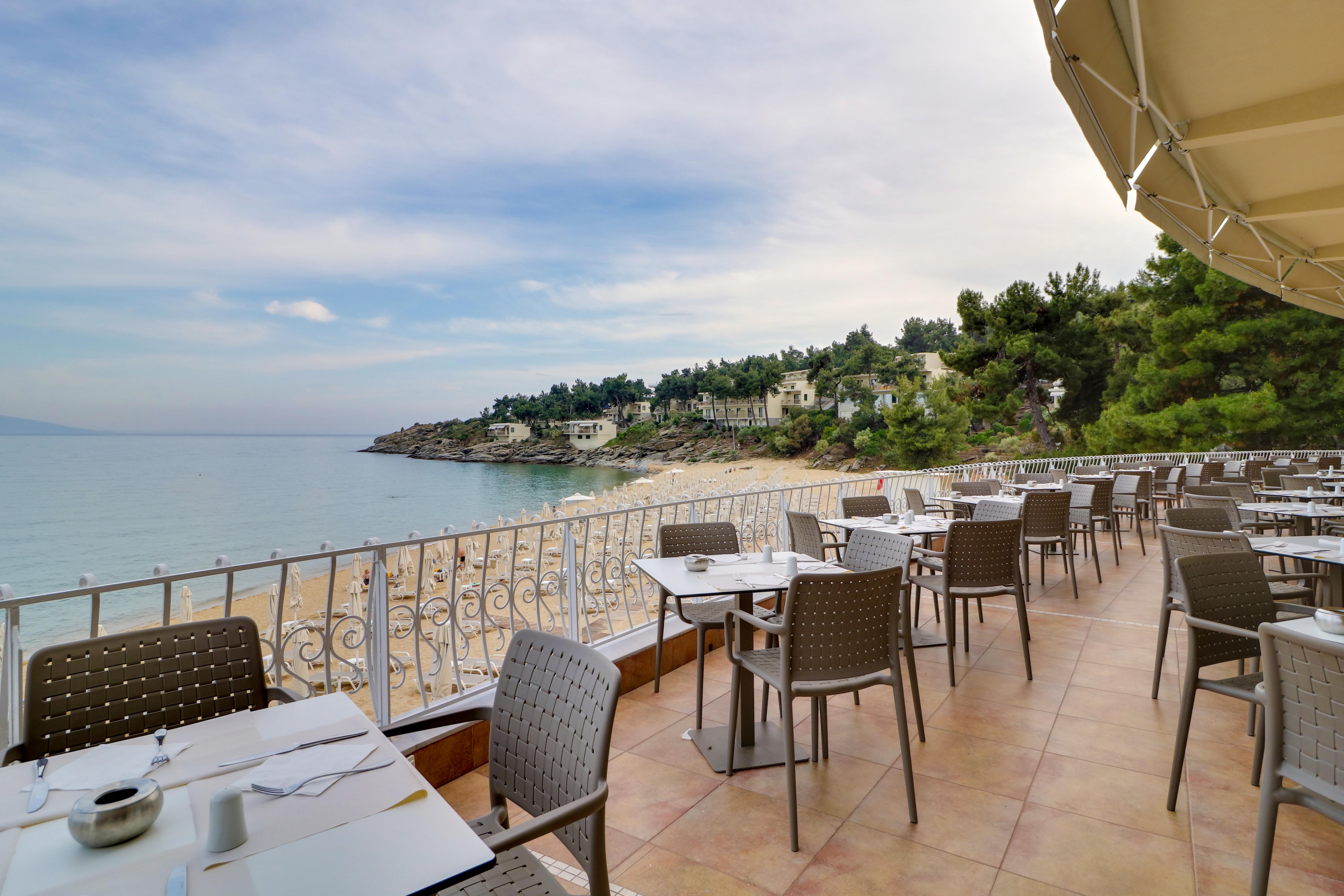 Tosca Beach Hotel Palaiontsiflikion Exterior photo